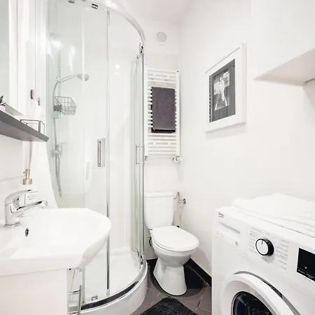 Pamiatkowa 11, 2 Rooms, Self Check In 24h Poznan