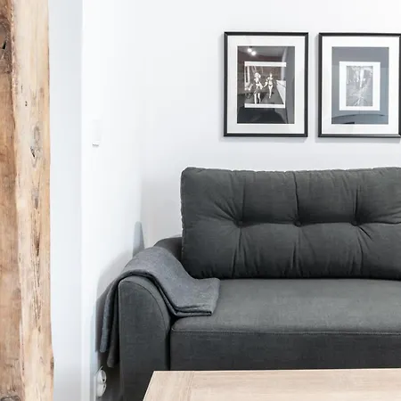 Apartment Pamiatkowa 11, 2 Rooms, Self Check In 24h