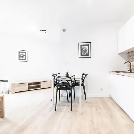 Apartment Pamiatkowa 11, 2 Rooms, Self Check In 24h
