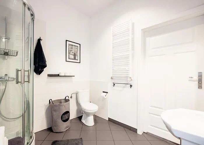 Apartment Pamiatkowa 11, 2 Rooms, Self Check In 24h Poznan