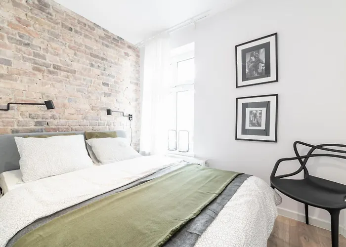 Apartment Pamiatkowa 11, 2 Rooms, Self Check In 24h Poznan